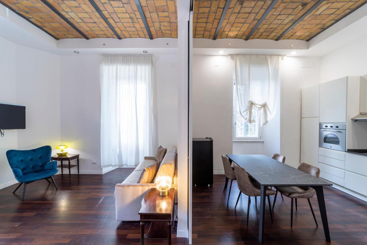Domus Aurea And Appartement Rome